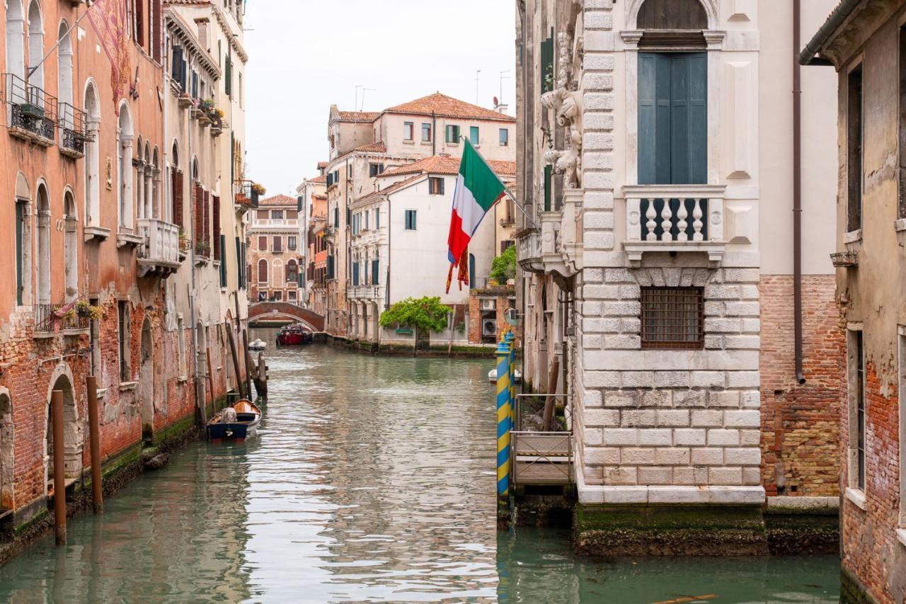 Casa Manina Sul Ponte - Your Private Canal View Venedig Eksteriør billede